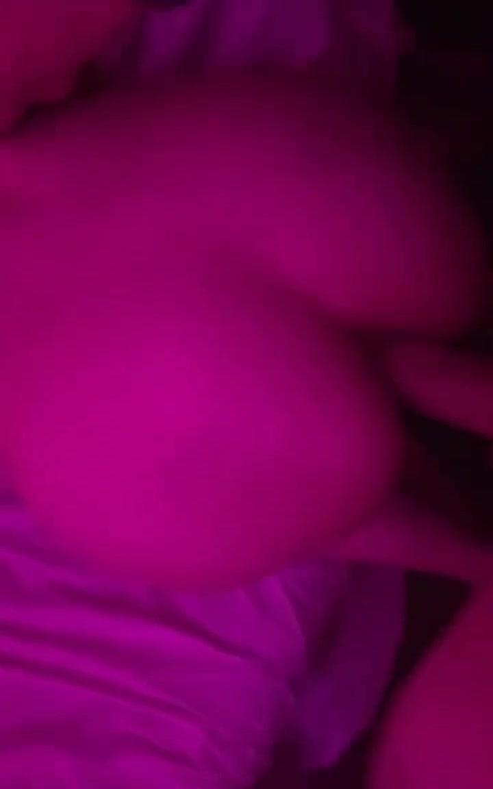 🍆 کلیپ سکسی مشهدی داغ 【 اینترنت نیم بها 】 سایت بکن تو